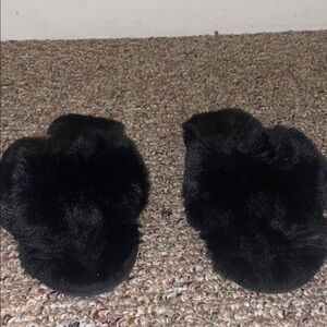 Womens FamiPort Cozy Fur Slippers Black